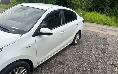 KIA Rio IV, 2018 год, 1 200 000 рублей, 6 фотография