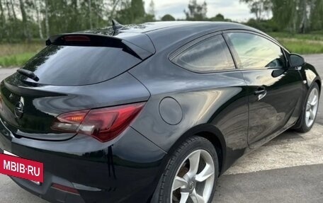 Opel Astra J, 2011 год, 1 050 000 рублей, 2 фотография
