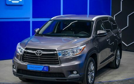 Toyota Highlander III, 2014 год, 2 650 000 рублей, 2 фотография