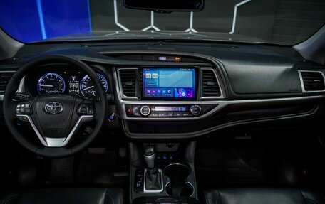 Toyota Highlander III, 2014 год, 2 650 000 рублей, 12 фотография
