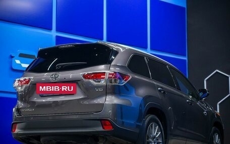 Toyota Highlander III, 2014 год, 2 650 000 рублей, 5 фотография