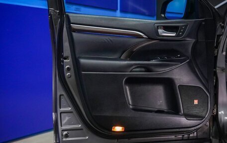 Toyota Highlander III, 2014 год, 2 650 000 рублей, 15 фотография