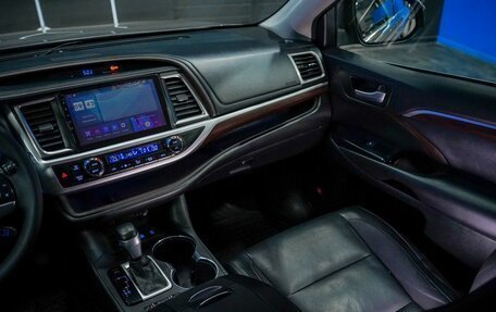 Toyota Highlander III, 2014 год, 2 650 000 рублей, 27 фотография
