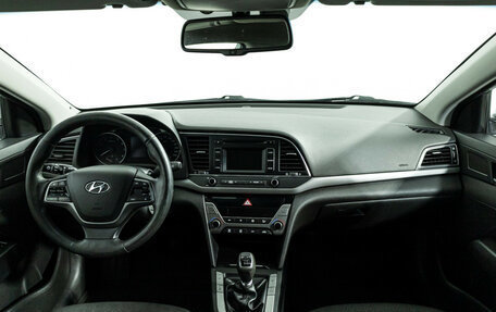 Hyundai Elantra VI рестайлинг, 2018 год, 999 585 рублей, 14 фотография