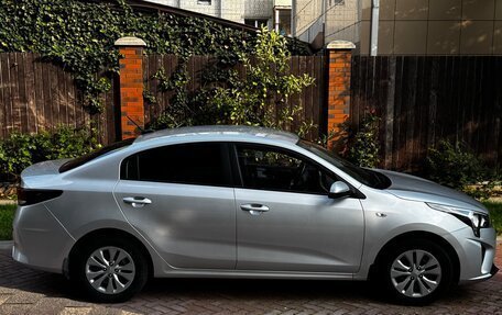 KIA Rio IV, 2021 год, 1 568 000 рублей, 5 фотография