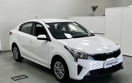 KIA Rio IV, 2021 год, 1 690 000 рублей, 3 фотография