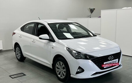 Hyundai Solaris II рестайлинг, 2021 год, 1 790 000 рублей, 3 фотография