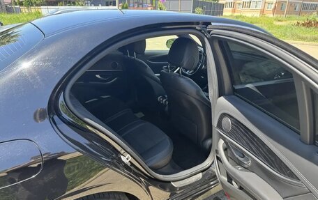 Mercedes-Benz E-Класс, 2020 год, 4 400 000 рублей, 10 фотография