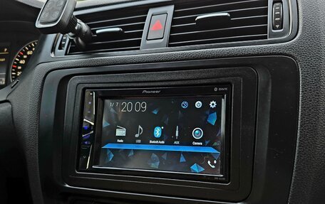 Volkswagen Jetta VI, 2012 год, 1 300 000 рублей, 12 фотография