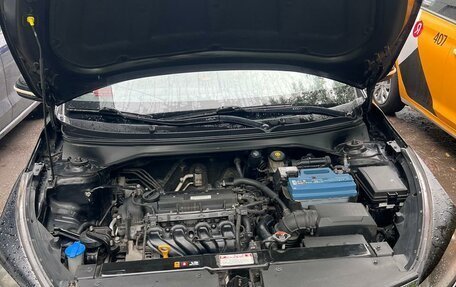 KIA Rio IV, 2018 год, 1 400 000 рублей, 2 фотография