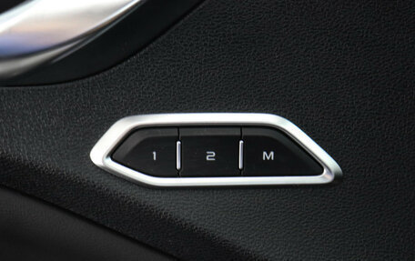 Geely Tugella FY11, 2023 год, 3 150 000 рублей, 18 фотография