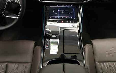Audi A8, 2021 год, 9 790 000 рублей, 10 фотография