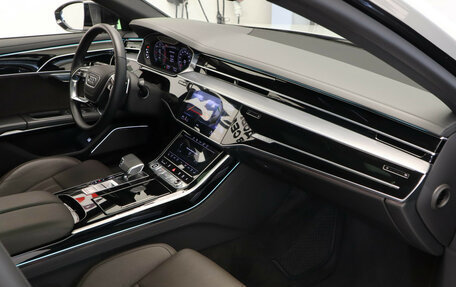 Audi A8, 2021 год, 9 790 000 рублей, 32 фотография