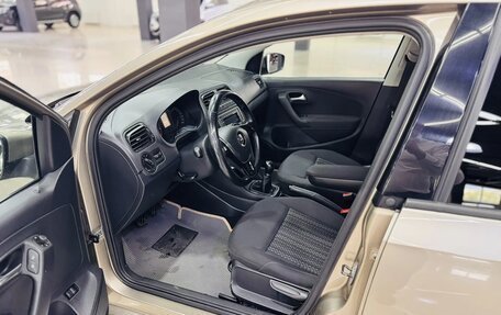Volkswagen Polo VI (EU Market), 2018 год, 1 150 000 рублей, 8 фотография