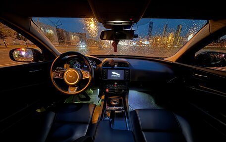 Jaguar XE I рестайлинг, 2018 год, 2 250 000 рублей, 12 фотография