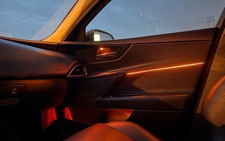 Jaguar XE I рестайлинг, 2018 год, 2 250 000 рублей, 14 фотография