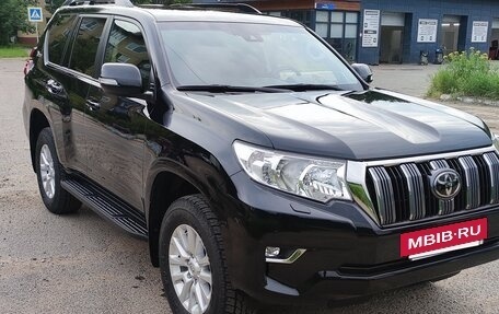 Toyota Land Cruiser Prado 150 рестайлинг 2, 2022 год, 7 150 000 рублей, 2 фотография