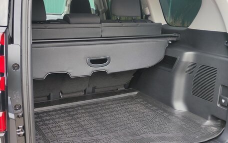 Toyota Land Cruiser Prado 150 рестайлинг 2, 2022 год, 7 150 000 рублей, 14 фотография