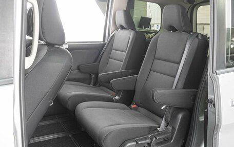 Nissan Serena IV, 2018 год, 2 399 000 рублей, 7 фотография