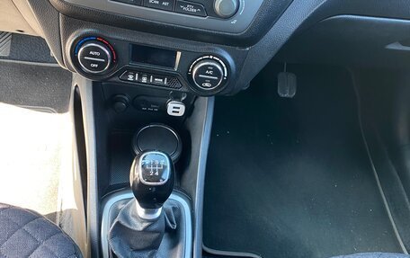 KIA Rio III рестайлинг, 2013 год, 650 000 рублей, 10 фотография