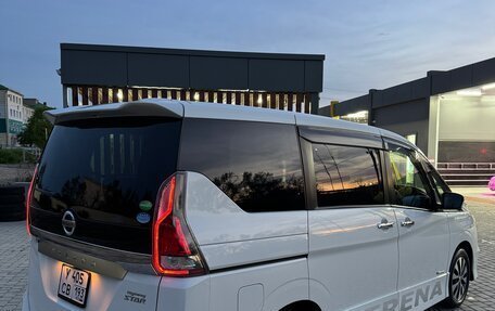 Nissan Serena IV, 2018 год, 1 700 000 рублей, 4 фотография