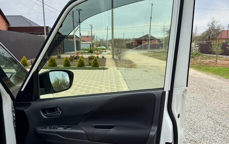 Nissan Serena IV, 2018 год, 1 700 000 рублей, 14 фотография