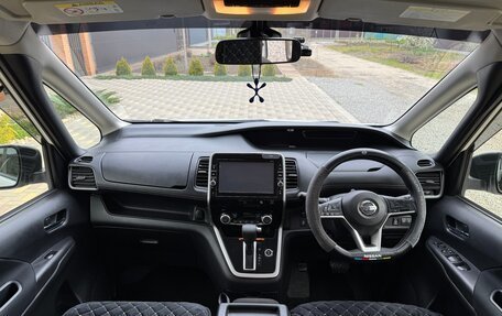 Nissan Serena IV, 2018 год, 1 700 000 рублей, 24 фотография