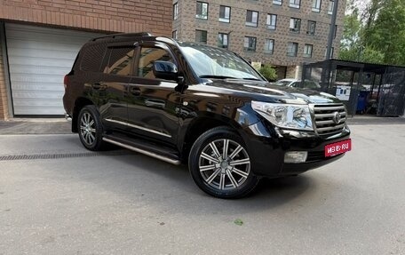 Toyota Land Cruiser 200, 2008 год, 2 600 000 рублей, 7 фотография
