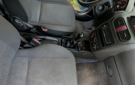 Opel Corsa C рестайлинг, 2004 год, 265 000 рублей, 17 фотография