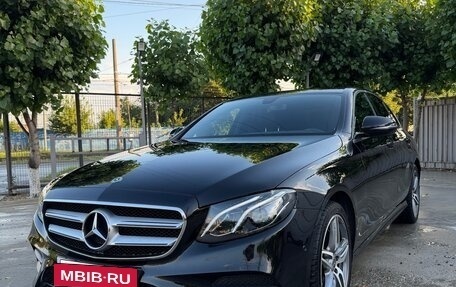 Mercedes-Benz E-Класс, 2019 год, 3 380 000 рублей, 9 фотография