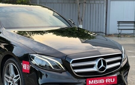 Mercedes-Benz E-Класс, 2019 год, 3 380 000 рублей, 2 фотография