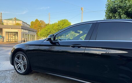 Mercedes-Benz E-Класс, 2019 год, 3 380 000 рублей, 14 фотография