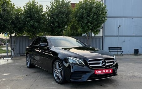 Mercedes-Benz E-Класс, 2019 год, 3 380 000 рублей, 26 фотография