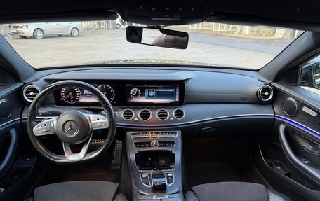 Mercedes-Benz E-Класс, 2019 год, 3 380 000 рублей, 31 фотография