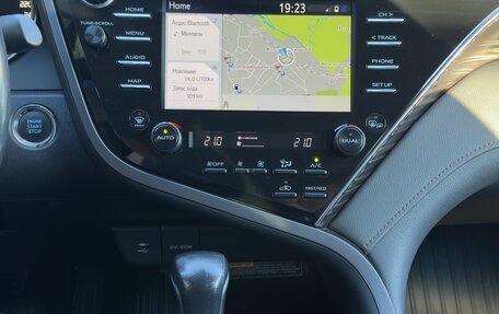Toyota Camry, 2020 год, 3 450 000 рублей, 15 фотография