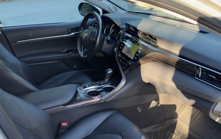 Toyota Camry, 2020 год, 3 450 000 рублей, 13 фотография
