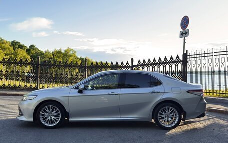 Toyota Camry, 2020 год, 3 450 000 рублей, 4 фотография