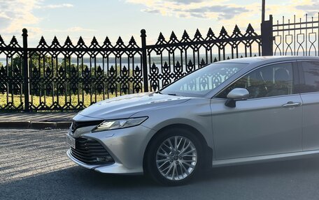 Toyota Camry, 2020 год, 3 450 000 рублей, 3 фотография