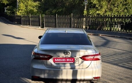 Toyota Camry, 2020 год, 3 450 000 рублей, 6 фотография