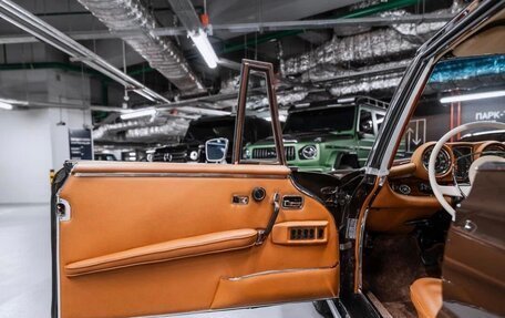 Mercedes-Benz SL-Класс, 1967 год, 15 000 000 рублей, 10 фотография