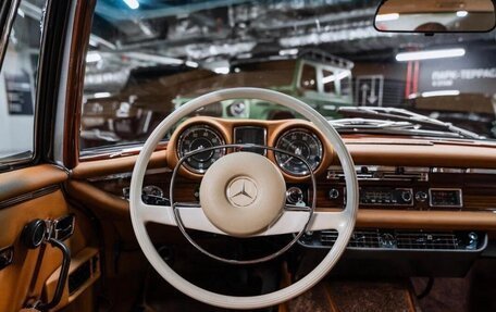 Mercedes-Benz SL-Класс, 1967 год, 15 000 000 рублей, 23 фотография