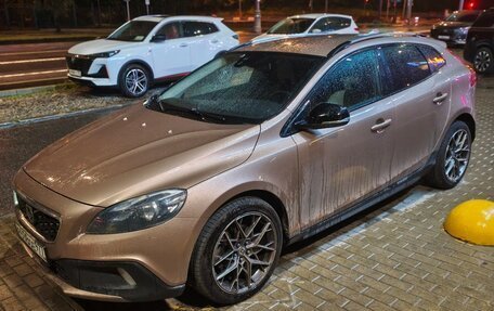 Volvo V40 Cross Country I, 2013 год, 1 000 000 рублей, 2 фотография
