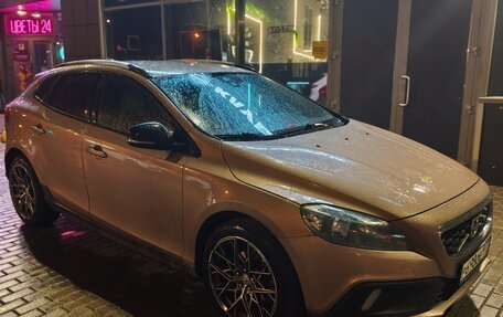Volvo V40 Cross Country I, 2013 год, 1 000 000 рублей, 6 фотография