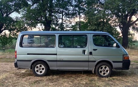 Toyota HiAce H100, 2000 год, 230 000 рублей, 3 фотография
