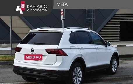 Volkswagen Tiguan II, 2021 год, 2 987 000 рублей, 2 фотография