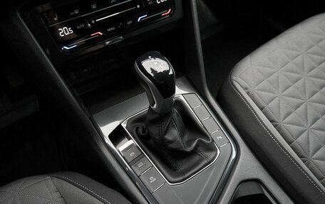 Volkswagen Tiguan II, 2021 год, 2 987 000 рублей, 11 фотография