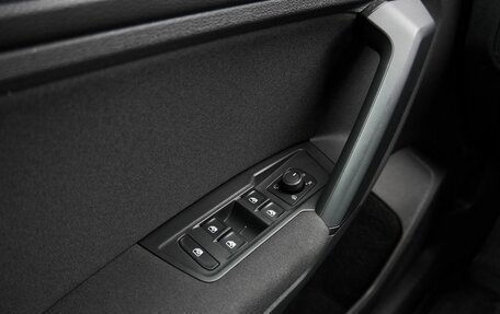 Volkswagen Tiguan II, 2021 год, 2 987 000 рублей, 12 фотография