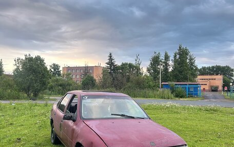 Opel Vectra A, 1995 год, 40 500 рублей, 1 фотография