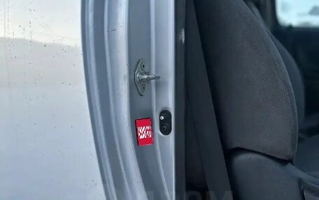 Toyota Vitz, 2000 год, 290 000 рублей, 2 фотография