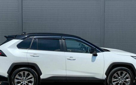 Toyota RAV4, 2022 год, 3 870 000 рублей, 7 фотография